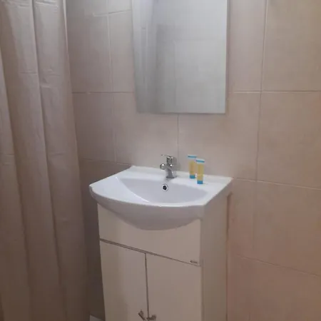 Kipseli Private Pensjonat *